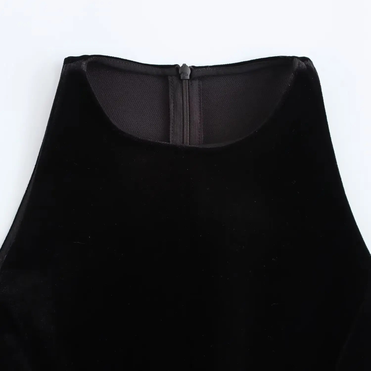 שמלת מיני קטיפה בגזרת A - Sydney