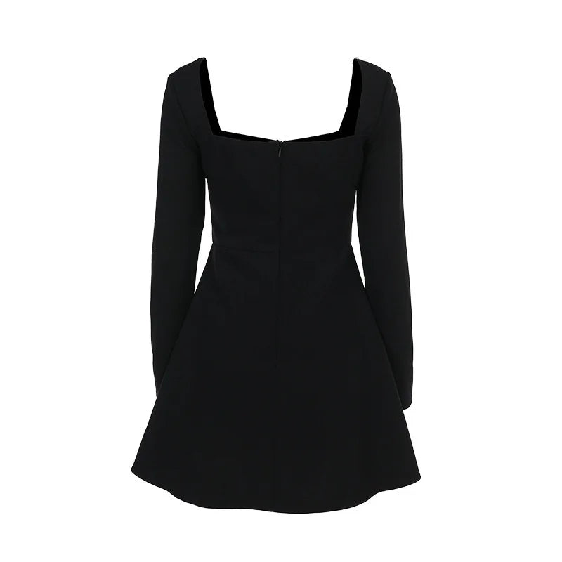 שמלת מיני בגזרת A בעיטור פנינים - קורי