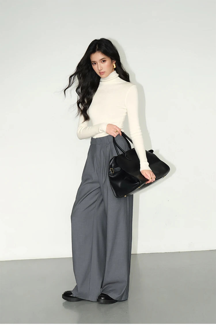 High-waisted tailored pants in a LOOSE design