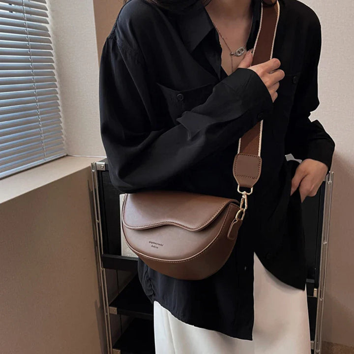 Faux leather bag with thick strap