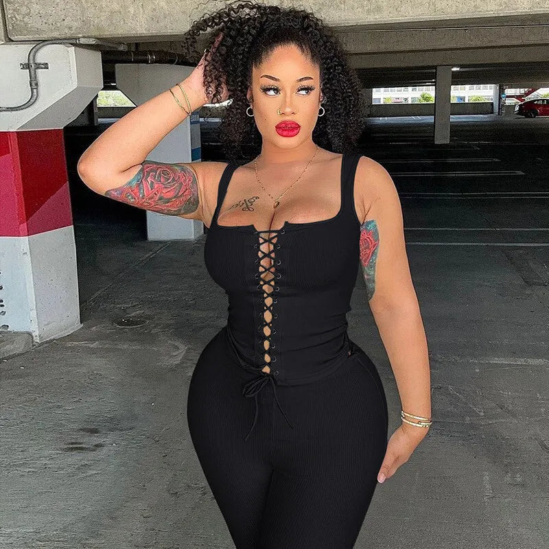 סט שני חלקים טופ קשירה וטייץ שלושת רבעי - נדיה