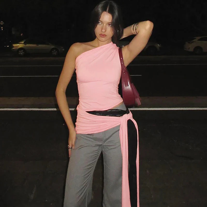 טופ גופיה בעיצוב אסימטרי בעיטור קשירה - ניקס