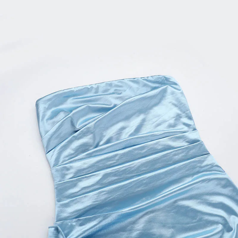 שמלת מקסי סטרפלס סאטן בעיצוב כיווצים ושסע - עמליה