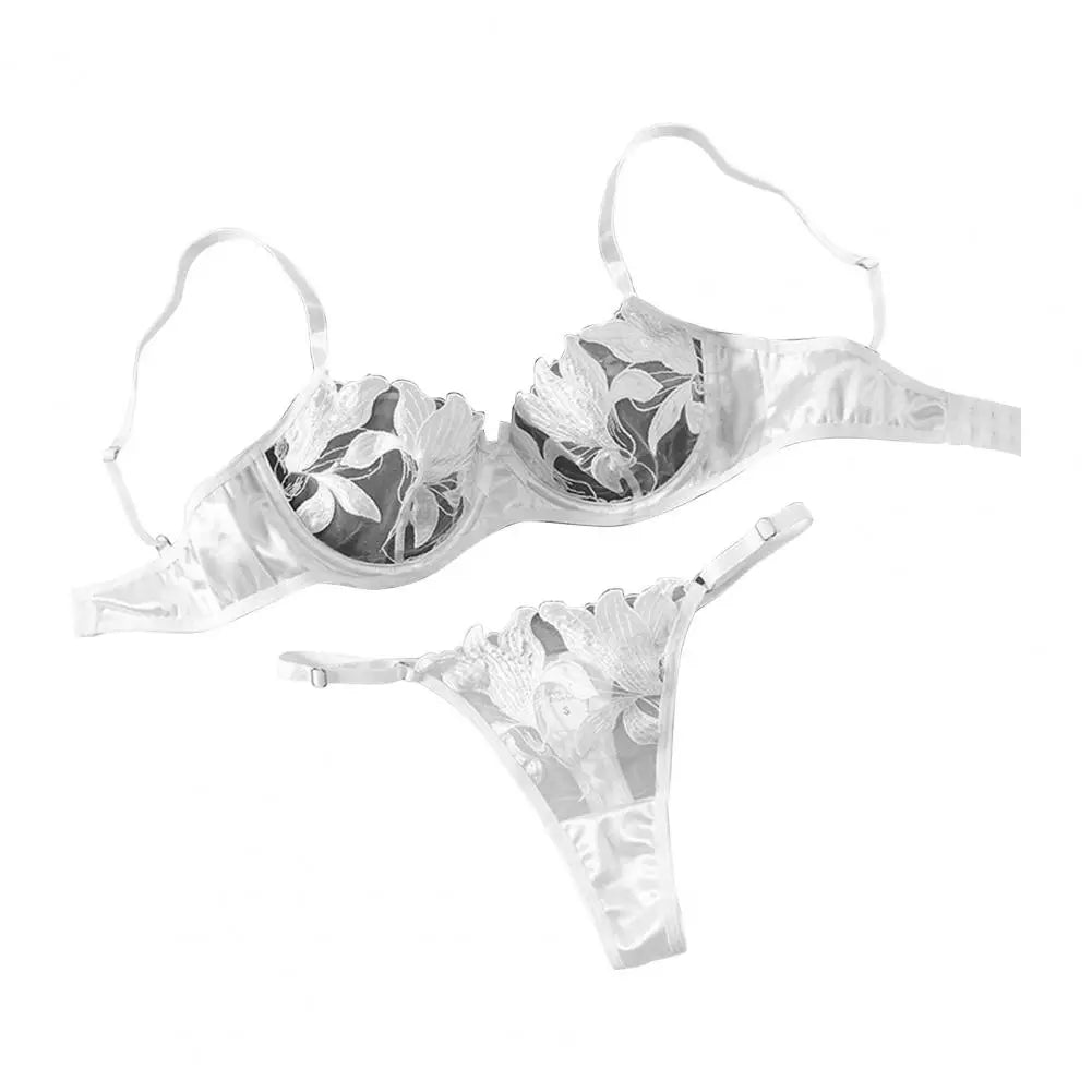 סט סאטן בעיצוב שקוף רקמת עלים - Adalyn