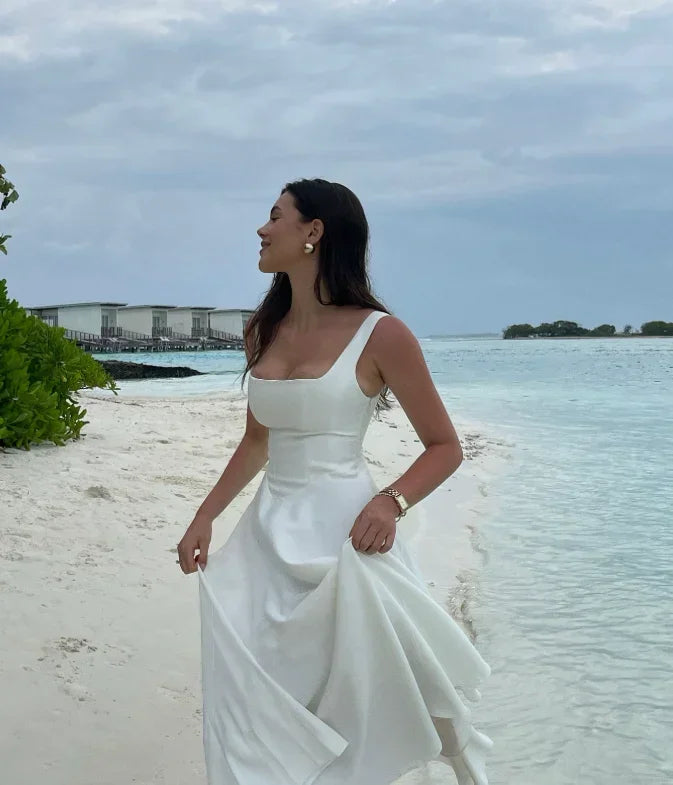 שמלת מידי סאטן בגזרת A - Violette