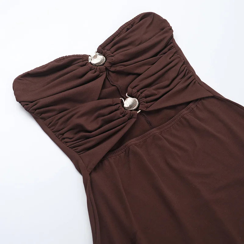 שמלת מיני סטרפלס קיצית בעיטור אבזמי צדפה - פליה