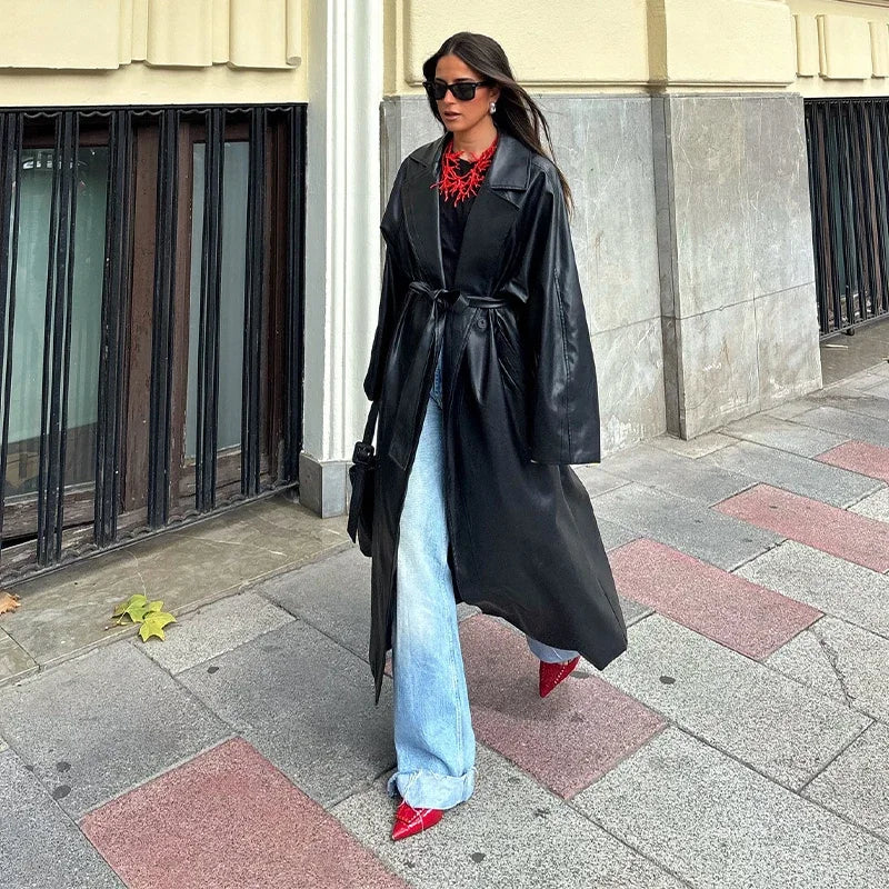 מעיל עור ארוך בשילוב חגורת קשירה - סול