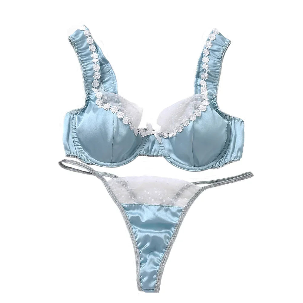 סט הלבשה תחתונה סאטן בעיטור תחרה - Adaline