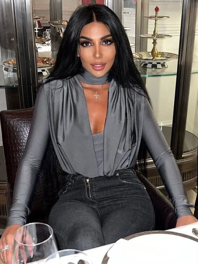 חולצת בגד גוף צווארון גולף מחשוף עמוק - מינקה