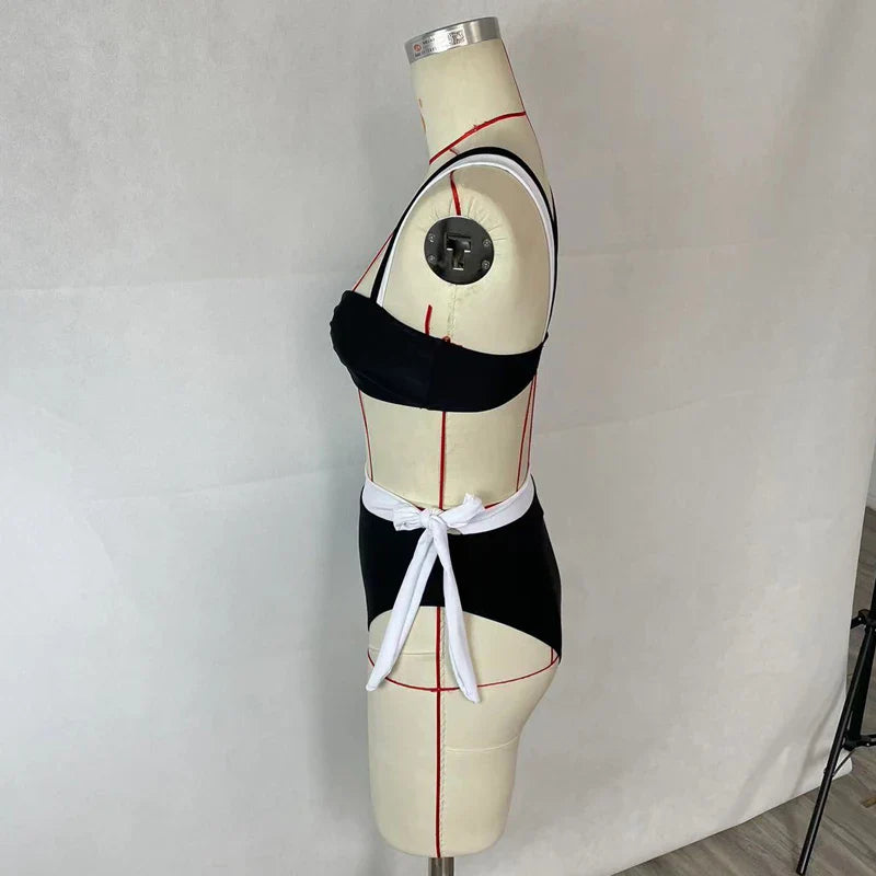 בגד ים ביקיני בעיצוב מונוכרום תחתון גזרה גבוהה - איה