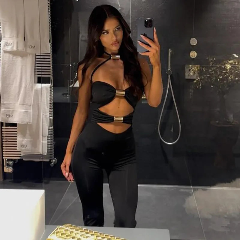 אוברול צמוד בד מחטב בעיצוב פתחים בעיטור אבזמים קשירה בצוואר - Sage