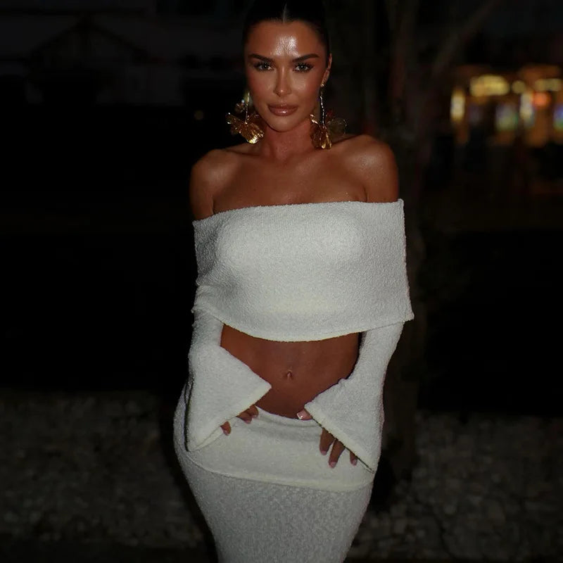 סט שני חלקים סרוג חצאית מקסי וחולצת כתפיים חשופות - עופרי