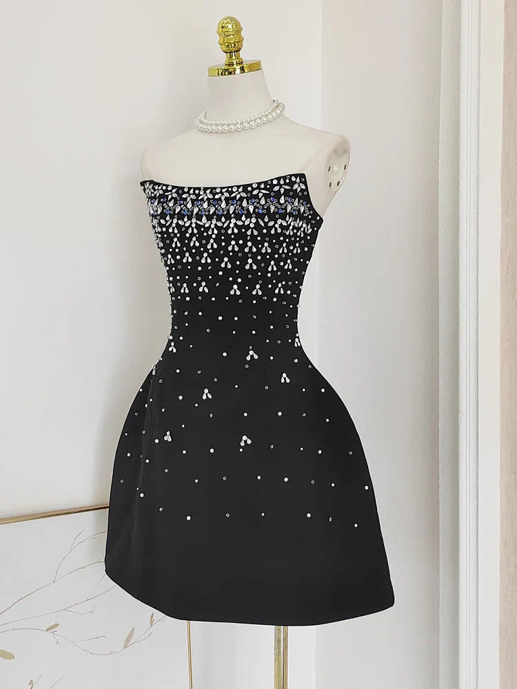 שמלת מיני/מידי סטרפלס בעיטור יהלומים - MELIKA