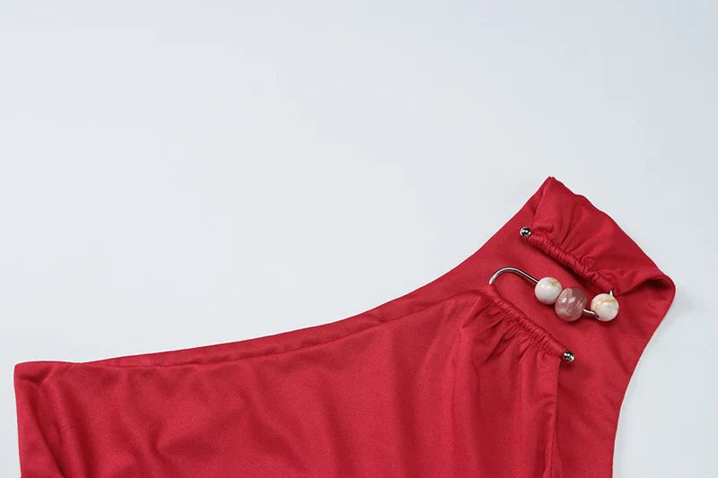 טופ גופיה כתפיה אחת בעיטור אבזם חרוזים - קני