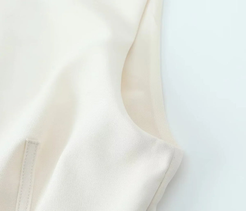 שמלת מיני מחויטת בשילוב חגורה תואמת  - סרינה