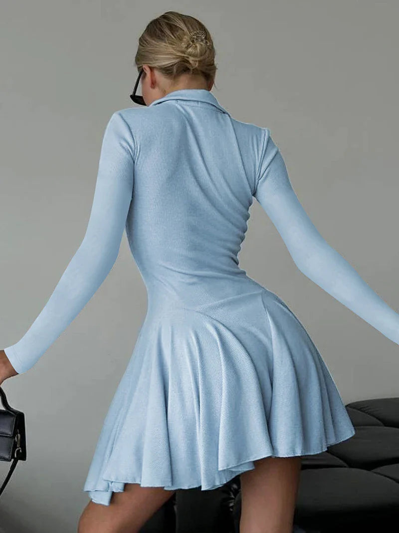 שמלת מיני סרוגה בגזרת A צווארון פולו - רג'ינה