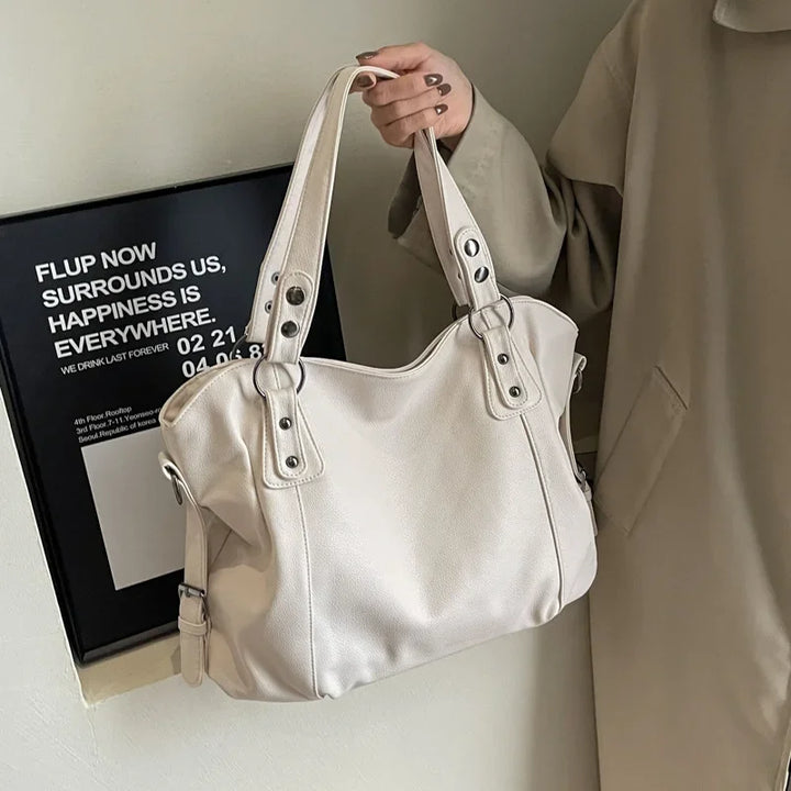 Retro design faux leather bag