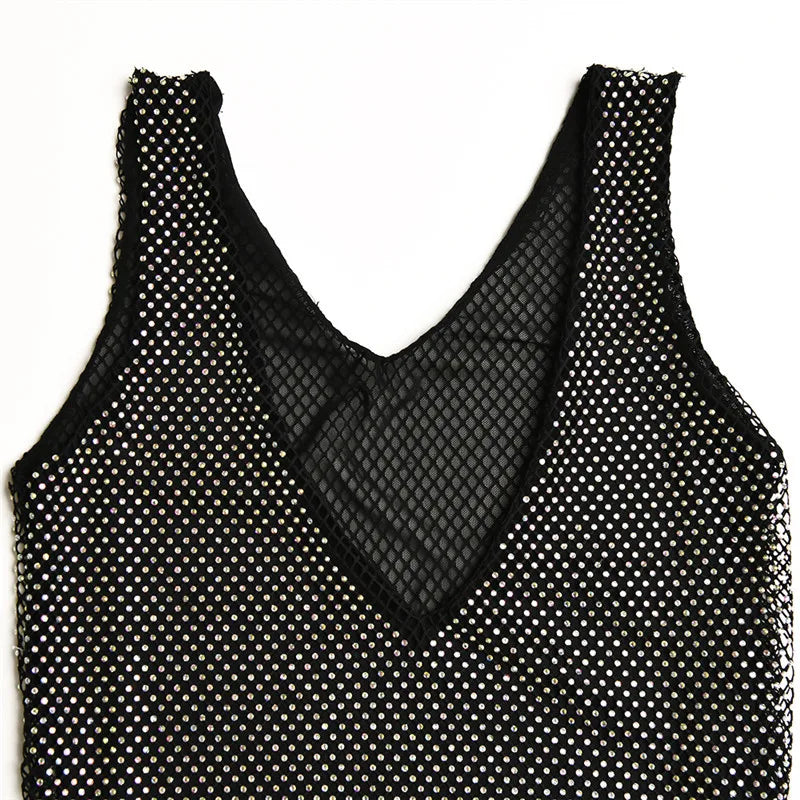 שמלת מיני רשת יהלומים מנצנצת תחתית אטומה גב פתוח - מוריסון