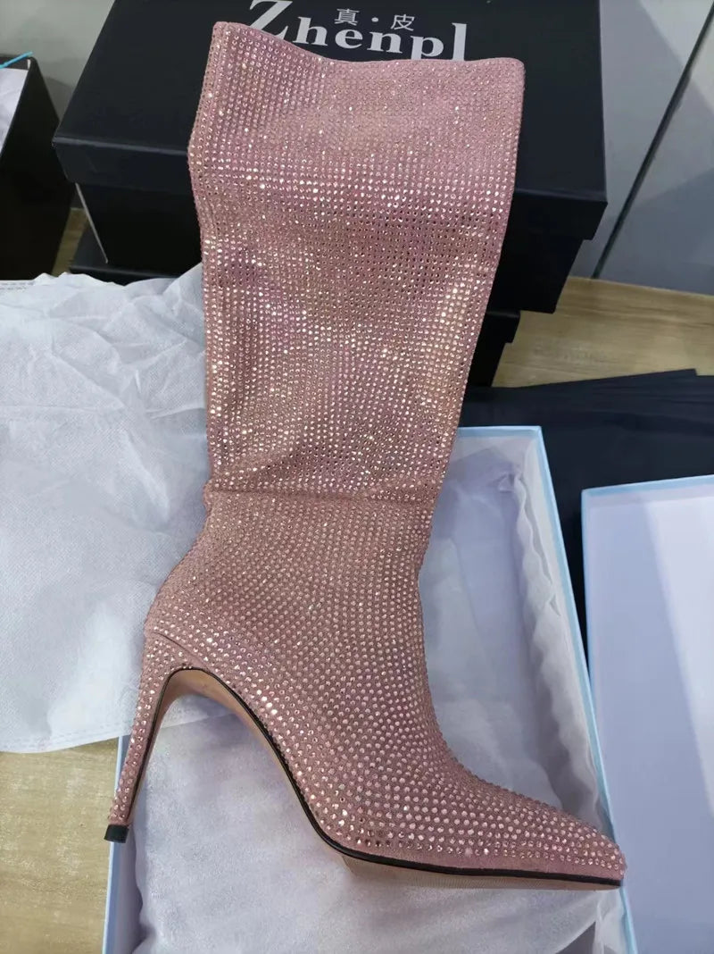 מגפי עקב שפיץ גבוהים בעיצוב זרקונים מנצנצים - Josie