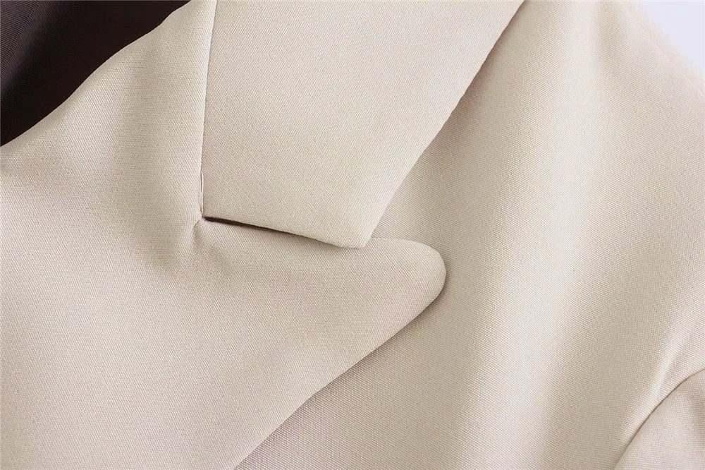 בלייזר מחויט - רייצ'ל