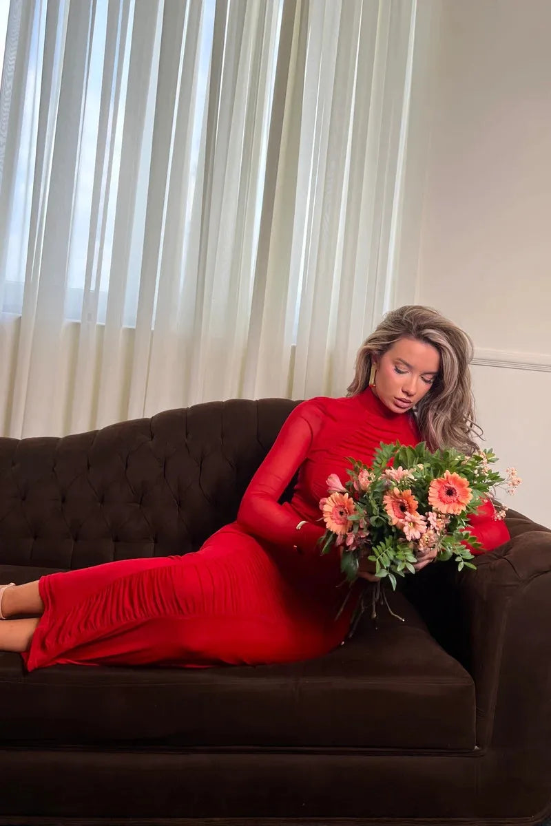 שמלת מקסי גולף צמודה בעיצוב כיווצים שרוולי שיפון - NINI