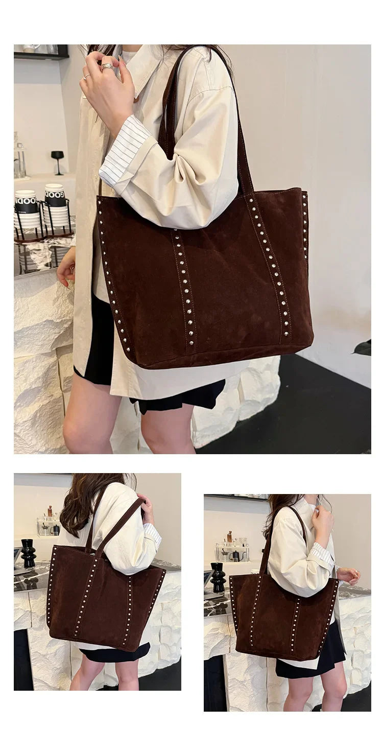 Suede bag with classic design