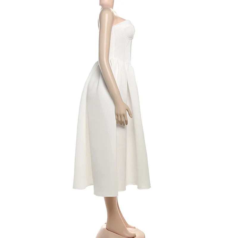 שמלת מידי סטרפלס בגזרת A בעיצוב אלגנטי - Simone