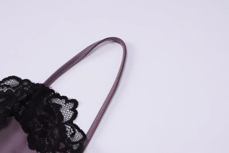 שמלת מיני בעיטור תחרה - צ'רי