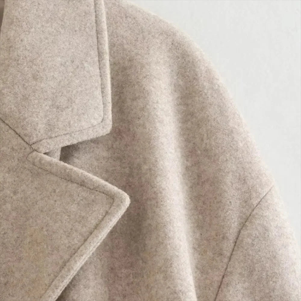 מעיל צמר ארוך מחויט בעיטור כפתורים - פריס