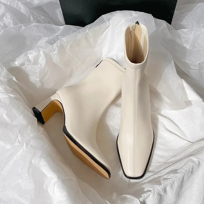 מגפי עקב דמוי עור -מיי