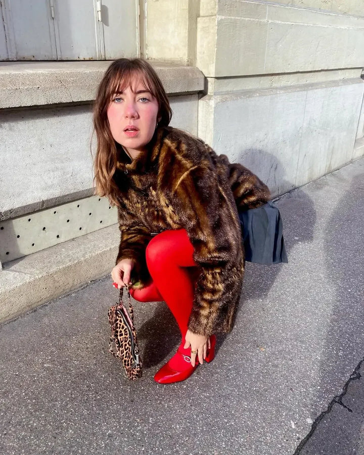 Opaque / sheer tights in a variety of colors