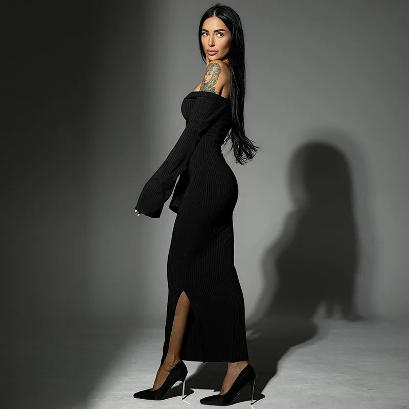 שמלת מקסי סרוגה כתפיים חשופות שרוולי פעמון בעיטור שסע קטן - ניב