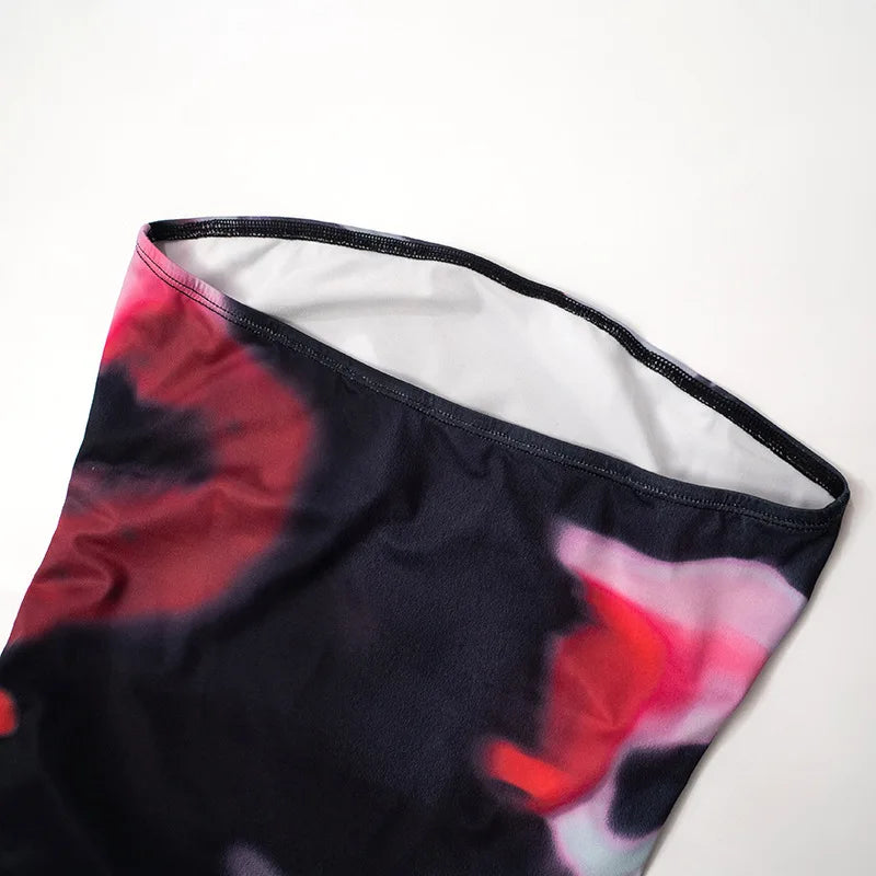 שמלת מיני סטרפלס צמודה בעיצוב טאי דאי - טום