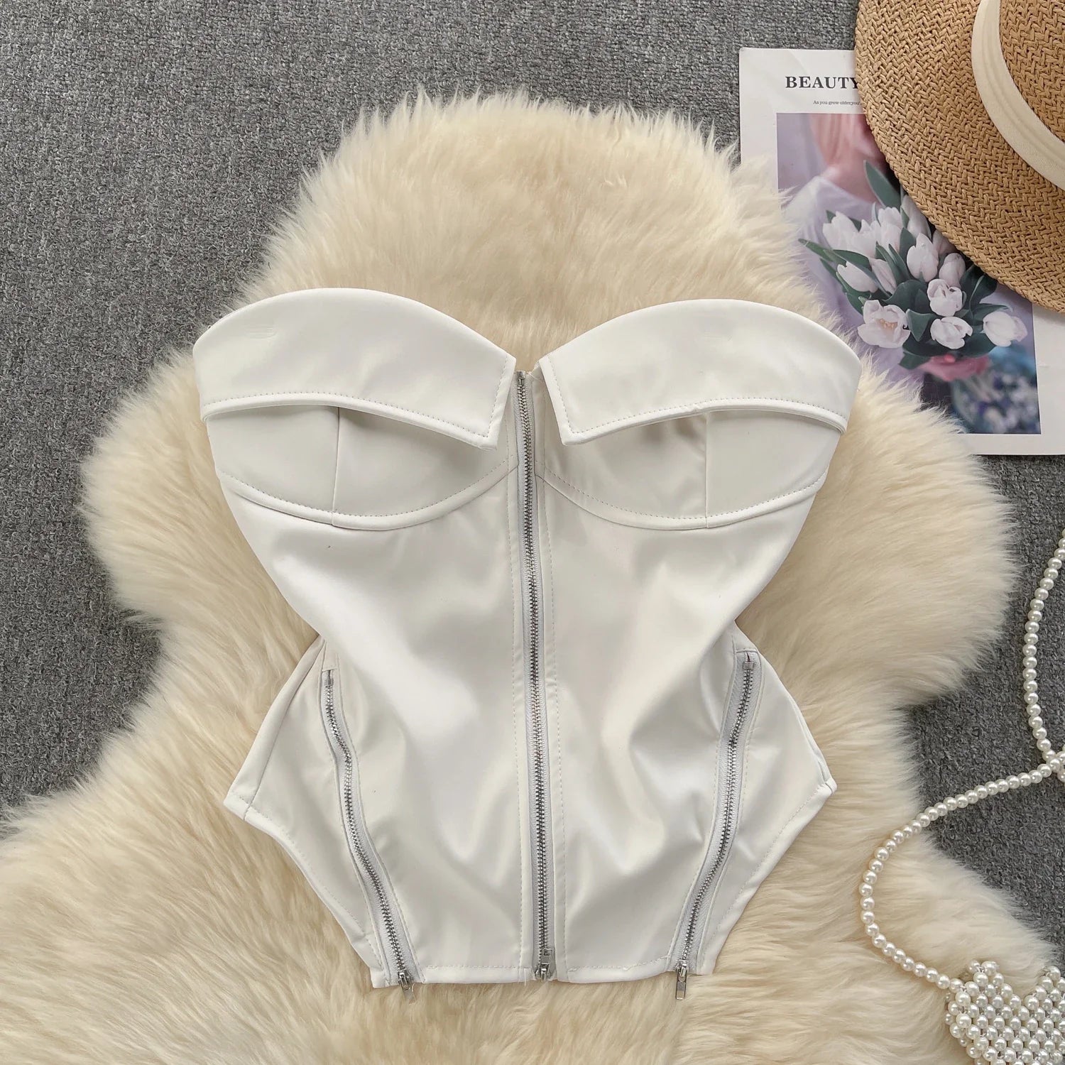 מחוך סטרפלס דמוי עור סגירת רוכסן קדמי - Carter