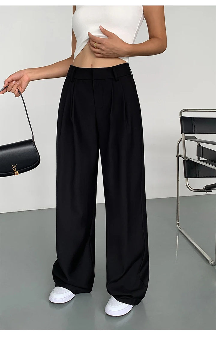 High-waisted tailored pants in a LOOSE design