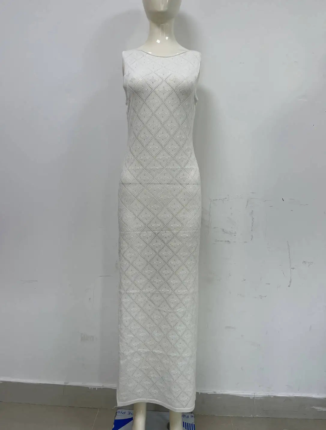 42896893575343|42896893608111|42896893640879