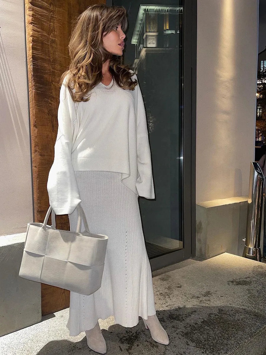 חליפת שני חלקים loose סרוגה חצאית מקסי וחולצה - שילב