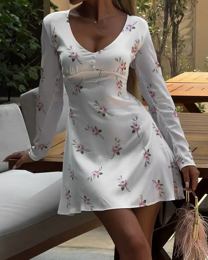 שמלת מיני סאטן בגזרת A בעיטור איורי פרחים - Ariya