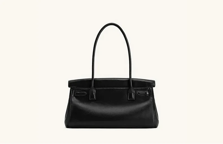 Leather bag with luxury design
