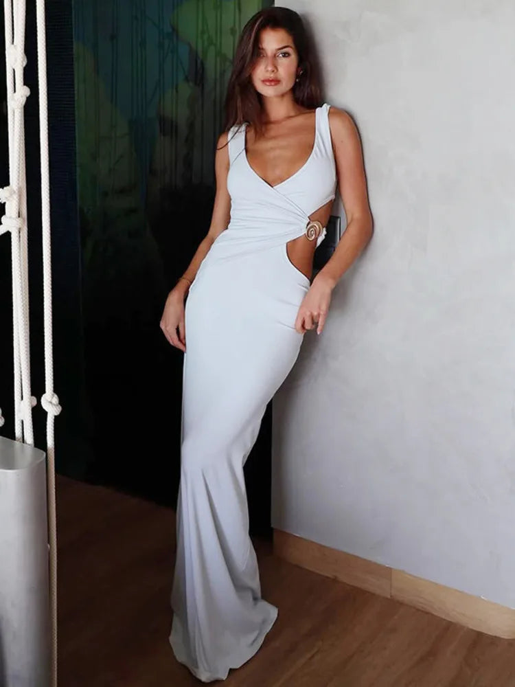 שמלת מקסי בעיצוב פתח בעיטור אבזם - ג'ני