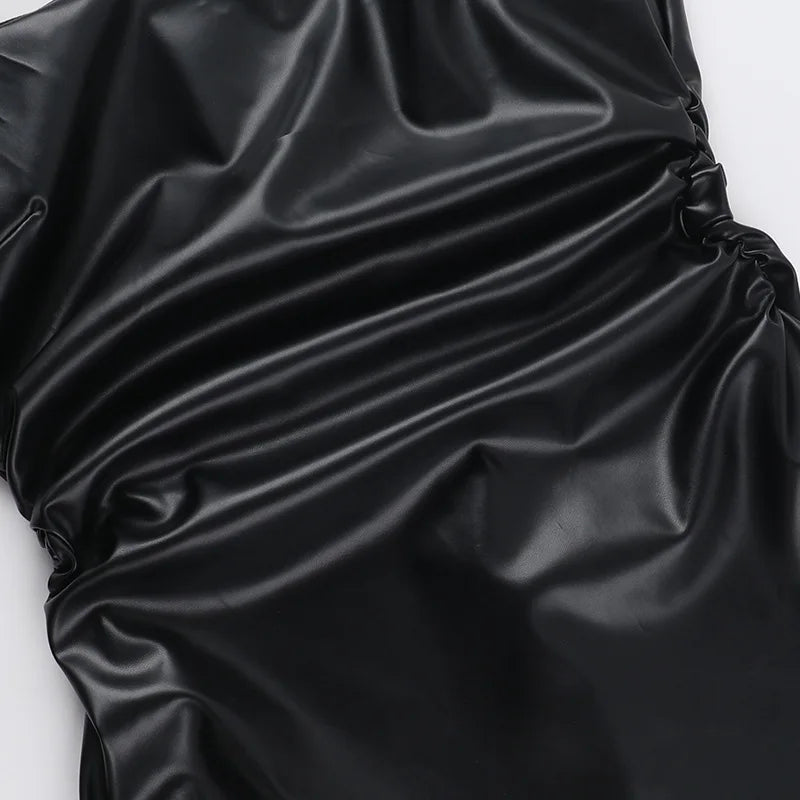 שמלת מיני דמוי עור בגזרת A - קרול