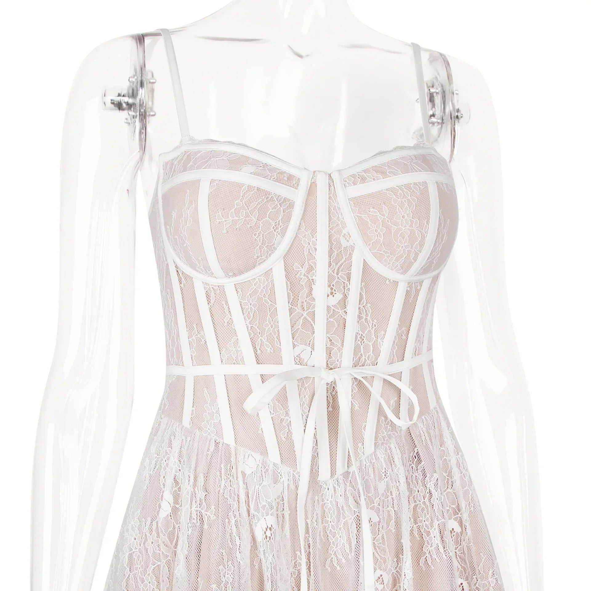 שמלת מיני תחרה בגזרת A בעיצוב מחוך - מילאן