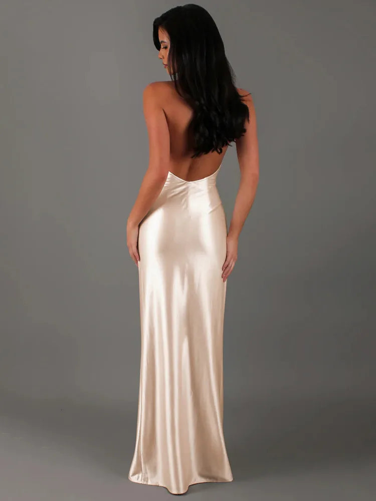 שמלת מקסי סאטן גב פתוח בעיצוב שסע בעיטור צעיף תואם - פיליסיה