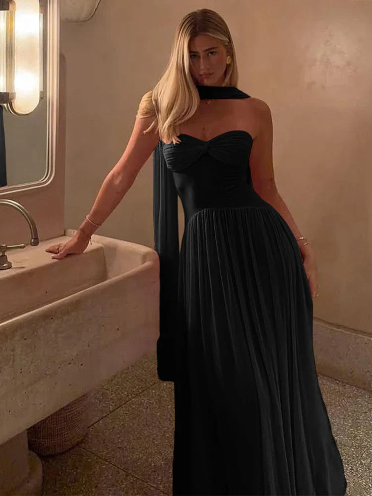 שמלת מקסי סטרפלס שיפון בעיצוב כיווצים בעיטור צעיף תואם - מיה