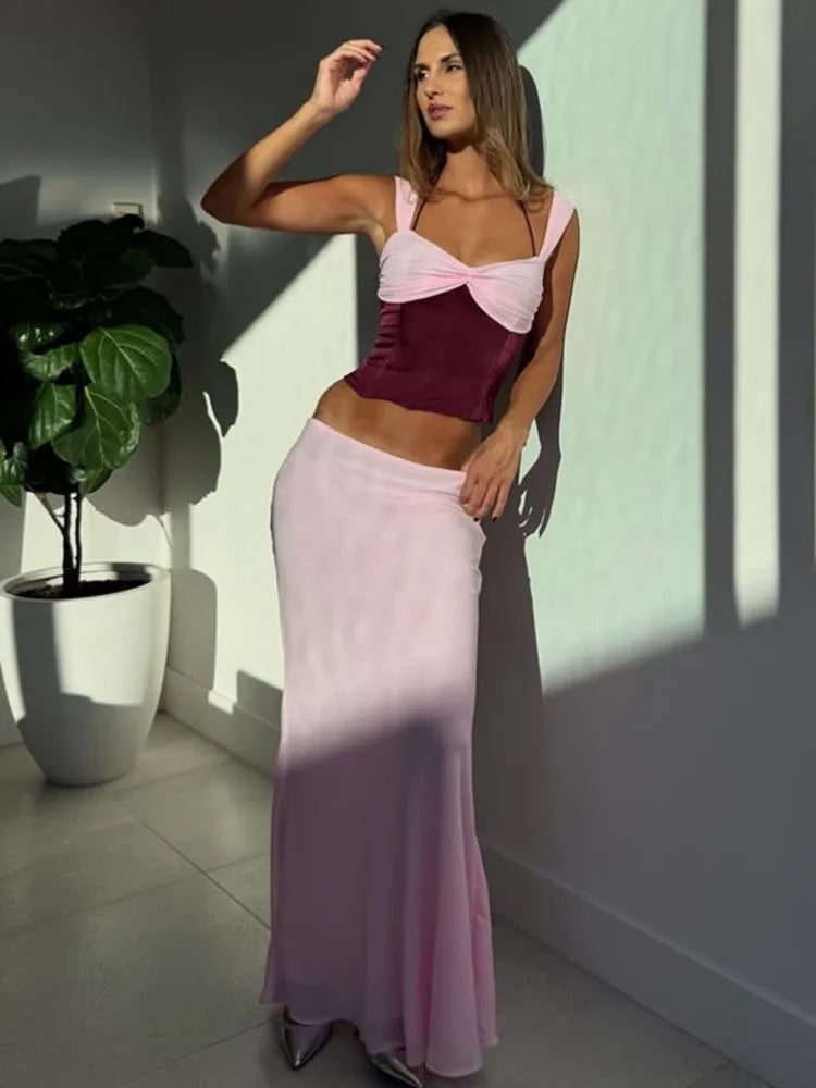 סט שני חלקים חולצה בעיצוב סאטן וחצאית מקסי בעיטור שיפון - מקסימה