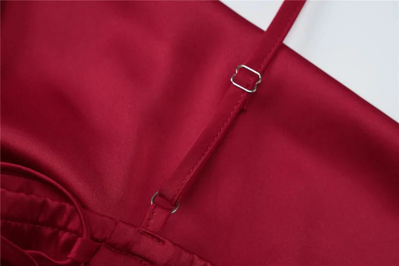 שמלת מקסי סאטן אלגנטית בעיצוב שסע וקשירה בגב - סאמר