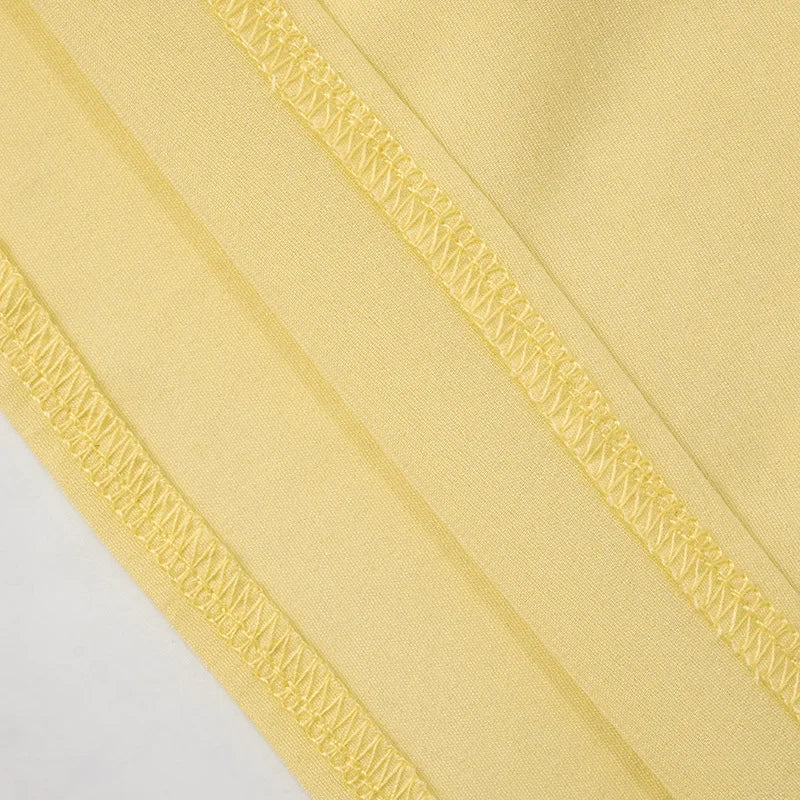 שמלת מקסי סטרפלס בעיצוב שיפון בעיטור שסע - פיה