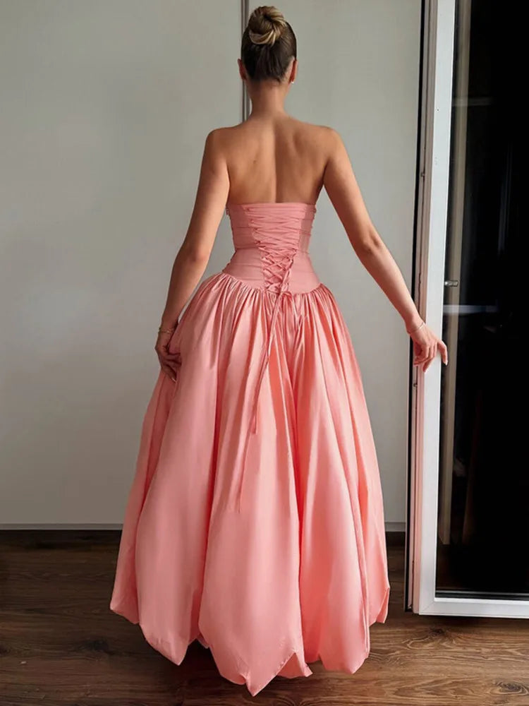 שמלת מקסי סטרפלס בלון בעיצוב שסע - אוקיאנה