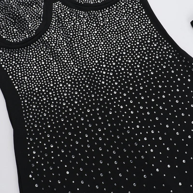 שמלת מידי צמודה בד מחטב בעיטור זרקונים מנצנצים ושרוולונים - Bridget