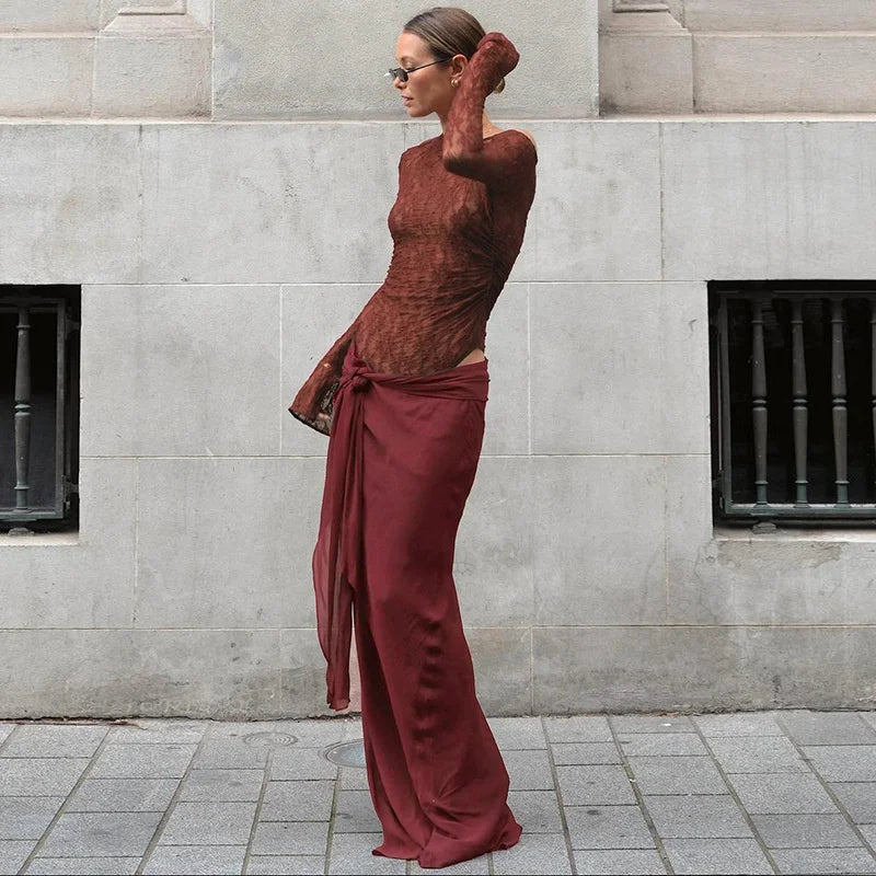 שמלת מקסי בעיצוב שסע ותחרה בעיטור קשירה - WINE